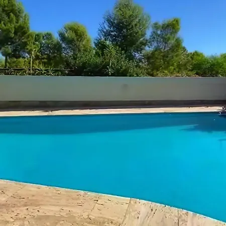 - Kitchen, Pool, Barbecue And Large Garden Benidorm