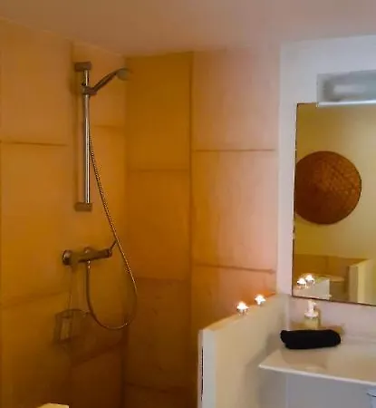 Accommodatie bij particulieren - Kitchen, Pool, Barbecue And Large Garden Benidorm