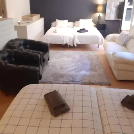 - Kitchen, Pool, Barbecue And Large Garden Homestay Benidorm