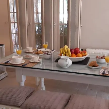 Accommodatie bij particulieren - Kitchen, Pool, Barbecue And Large Garden *