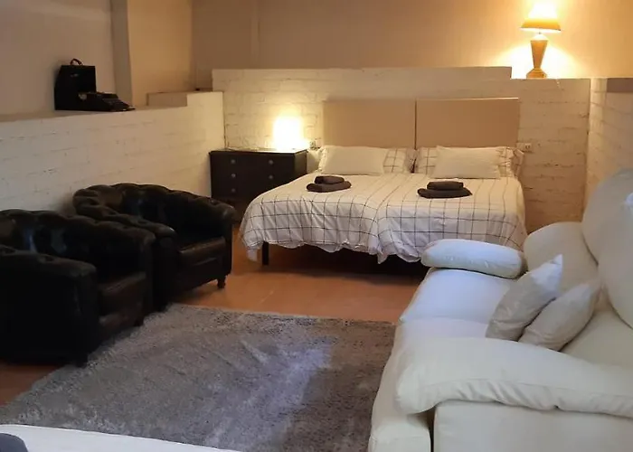 - Kitchen, Pool, Barbecue And Large Garden Benidorm